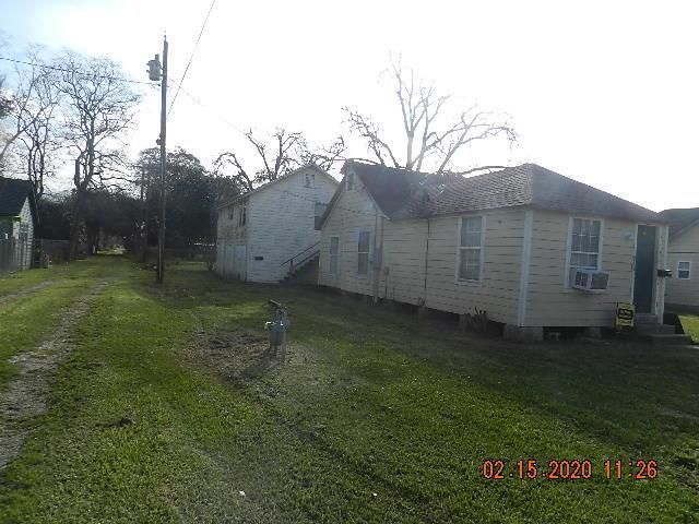2213 Avenue M, Bay City, TX 77414
