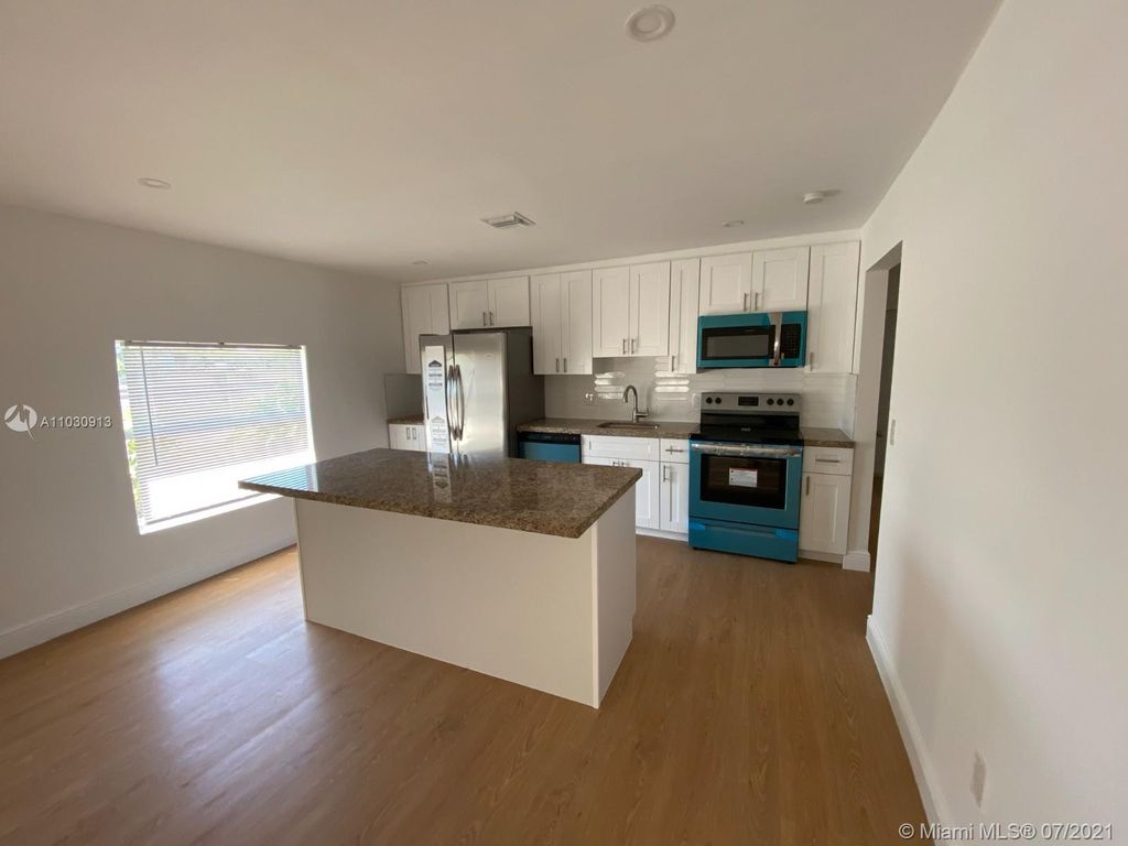 1129 21st St, West Palm Beach, FL 33407