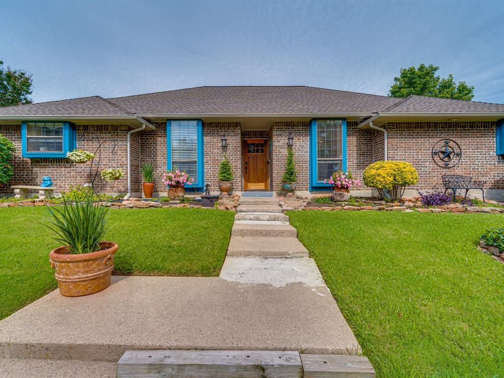 2725 Gold Rush Ln, Carrollton, TX 75007