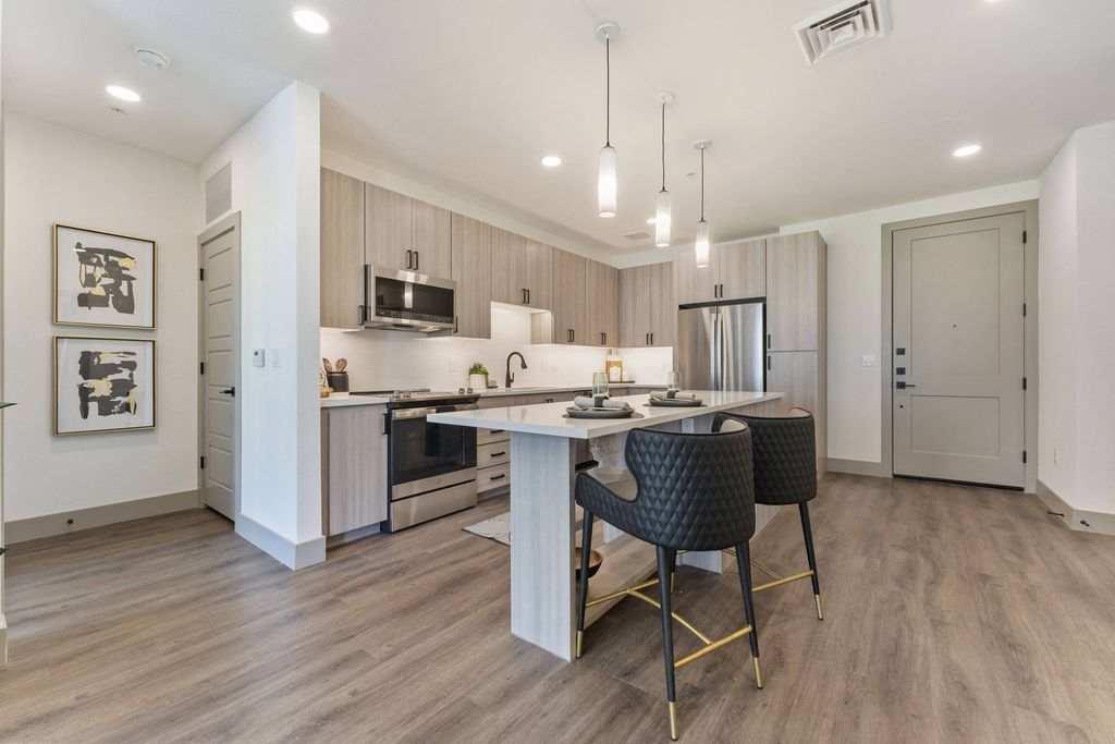 7111 E Tierra Buena Ln, Scottsdale, AZ 85254