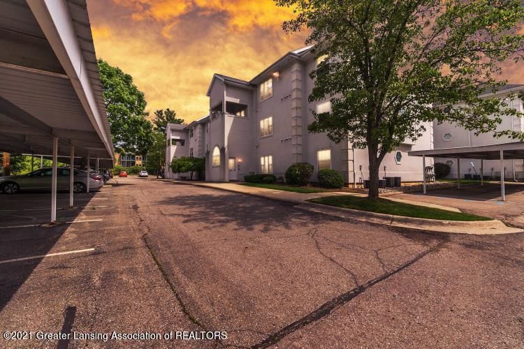 278 W Saginaw St #103, East Lansing, MI 48823