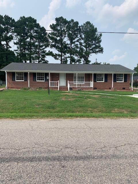 1400 Satterfield Dr, Emporia, VA 23847