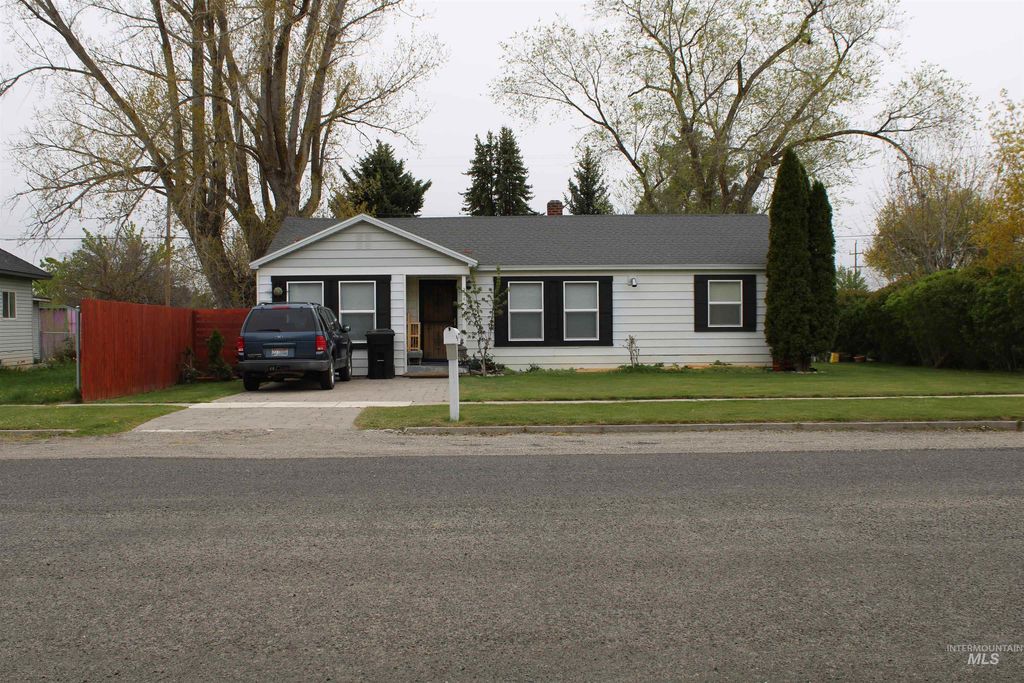 204 E D St, Shoshone, ID 83352 MLS 98909084 Trulia