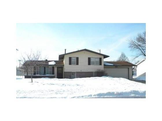 1921 W 10th St, Hastings, NE 68901