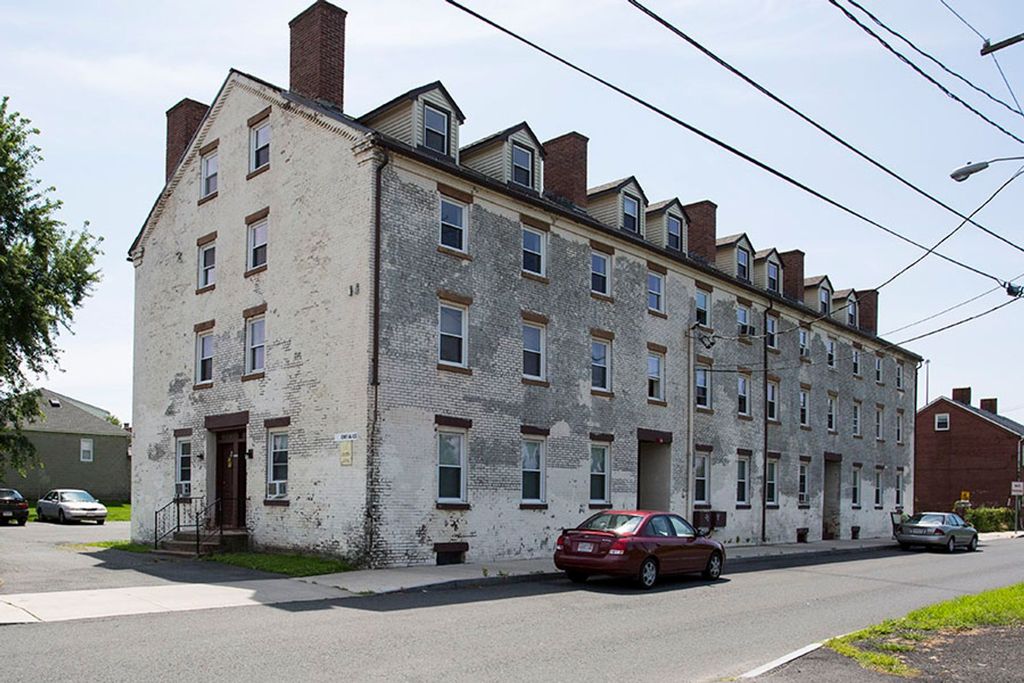 40 7484 Front Street Chicopee, MA Trulia