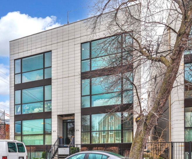 816 N Wood St #3N, Chicago, IL 60622