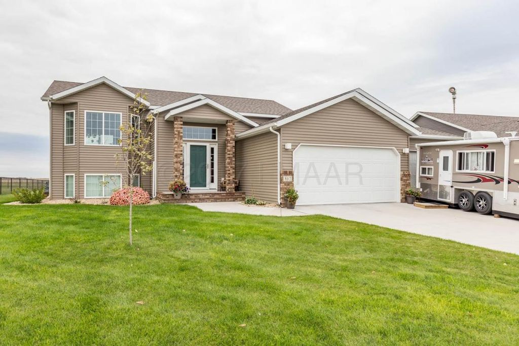 807 W Summerwood Trl, Dilworth, MN 56529 Trulia