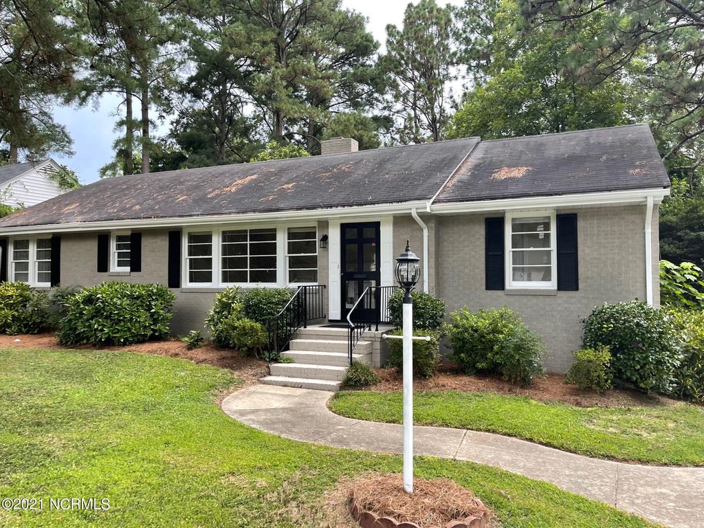 1602 Kenan St NW, Wilson, NC 27893