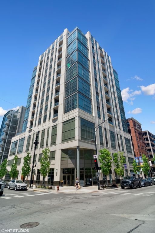 150 W Superior St #1403, Chicago, IL 60654