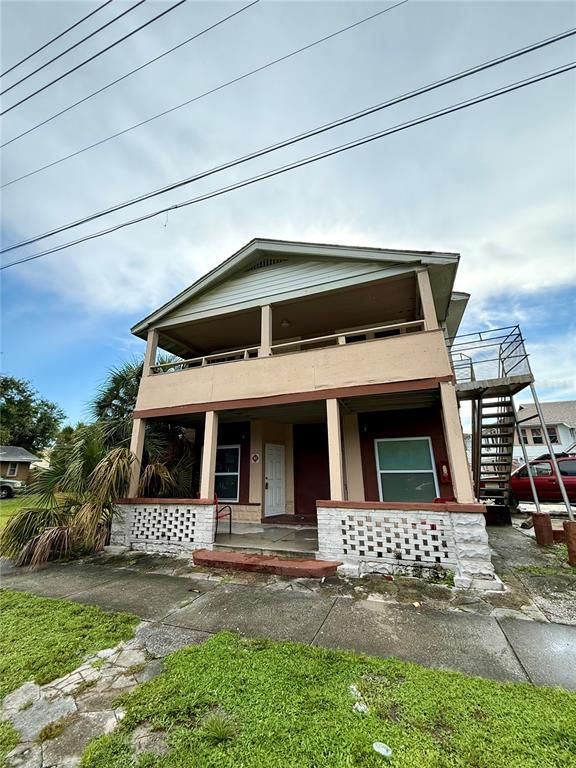610 14th St   N #1, Saint Petersburg, FL 33705