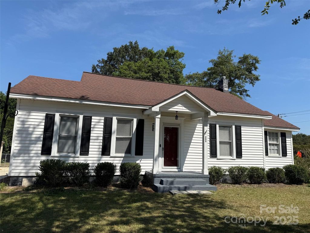 202 N  Ingram St, Kershaw, SC 29067