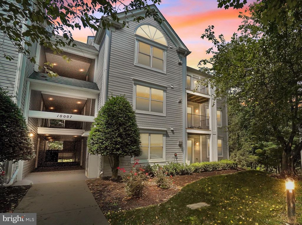 10007 Vanderbilt Cir #12, Rockville, MD 20850
