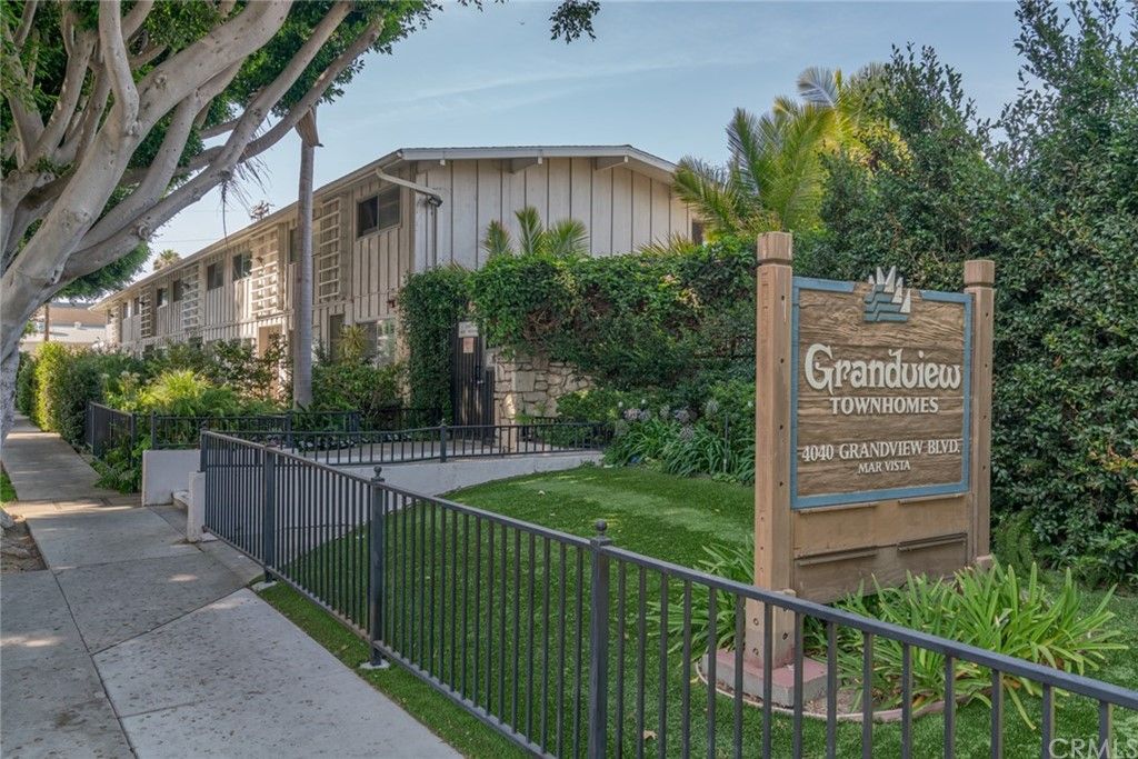 4040 Grand View Blvd #35, Los Angeles, CA 90066