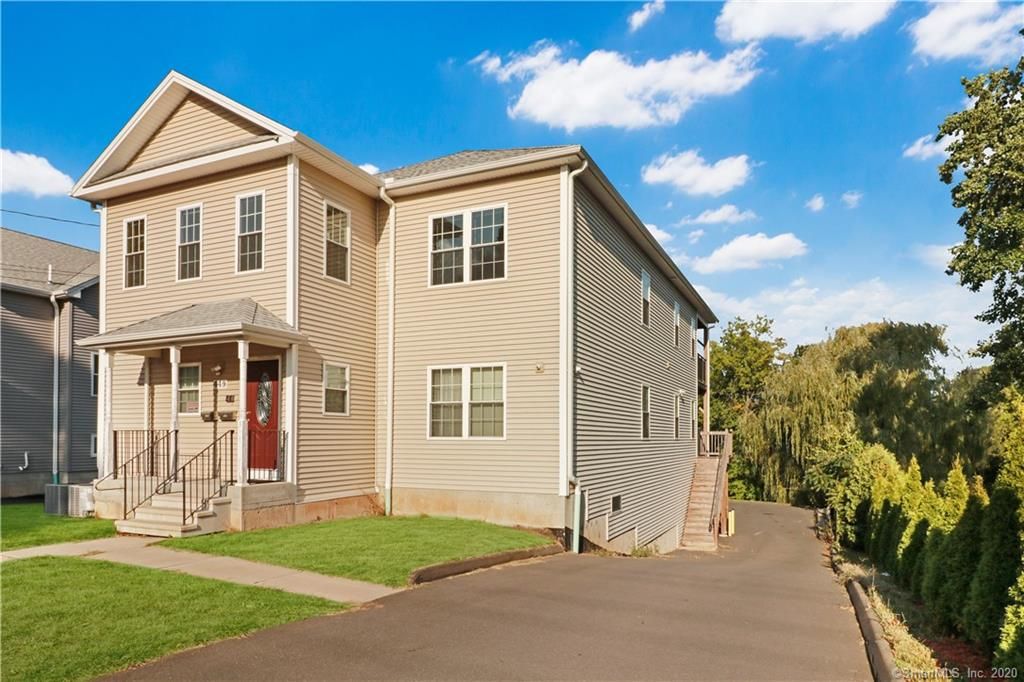 449 Farmington Ave, New Britain, CT 6 Bed, 3 Bath MultiFamily Home