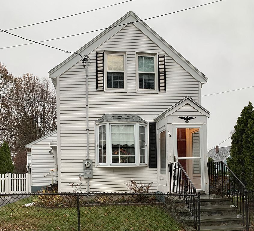 46 Johnson St, West Roxbury, MA 02132