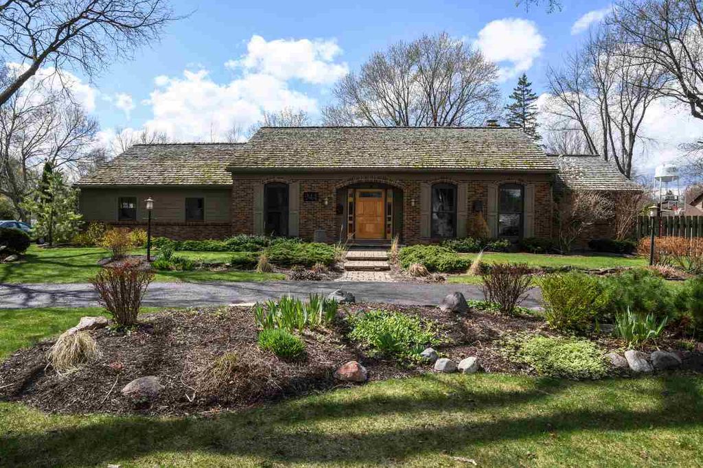 944 S Grove St, Ripon, WI 54971 3 Bed, 4 Bath SingleFamily Home MLS 1902197 36 Photos