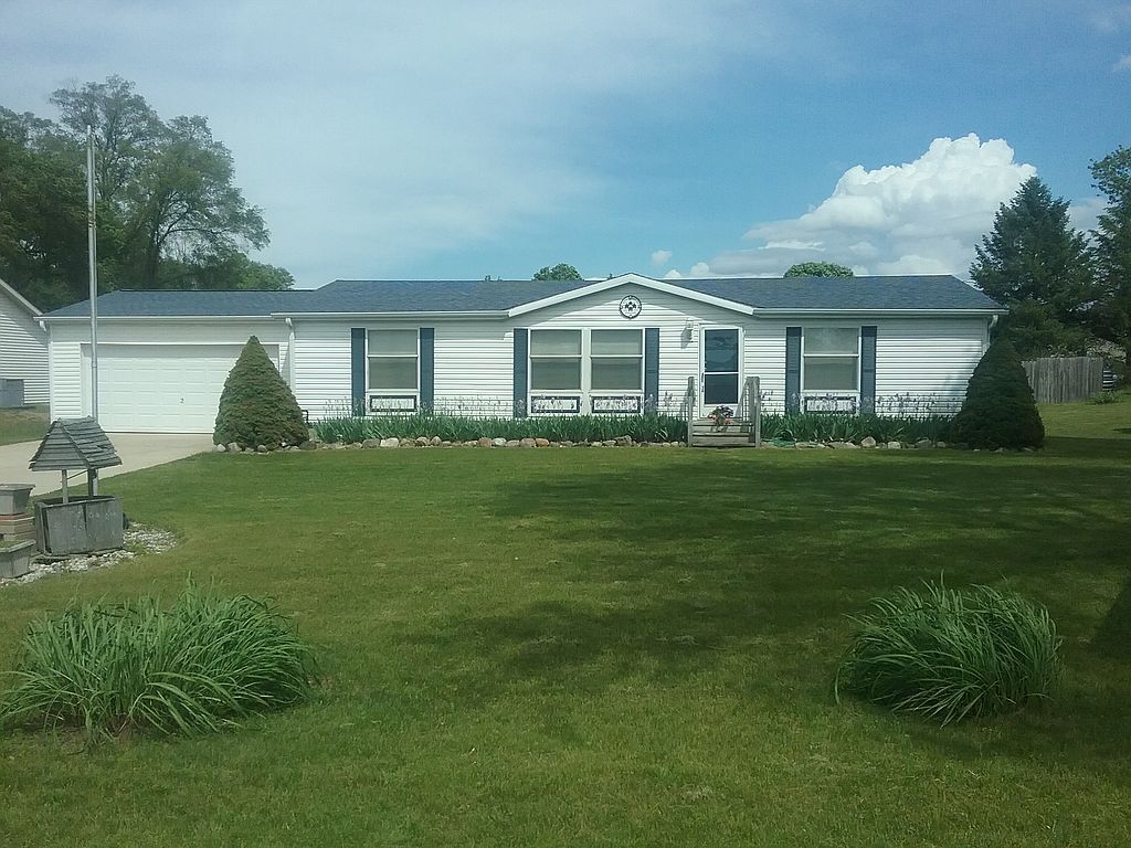 4333 18th St, Dorr, MI 3 Bed, 2 Bath SingleFamily Home 36 Photos