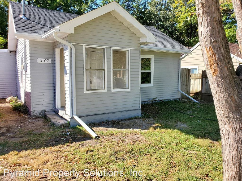 3103 Garfield Ave, Des Moines, IA 50317