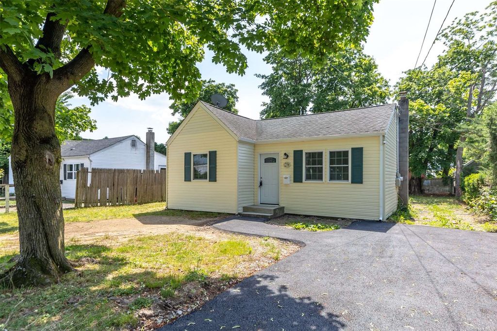 28 N 16th Street, Wheatley Heights, NY 11798 Trulia