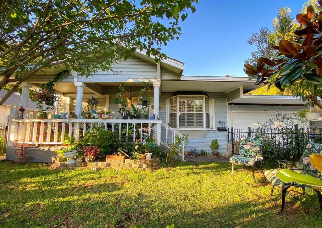 325 W Pembroke Ave, Dallas, TX 75208