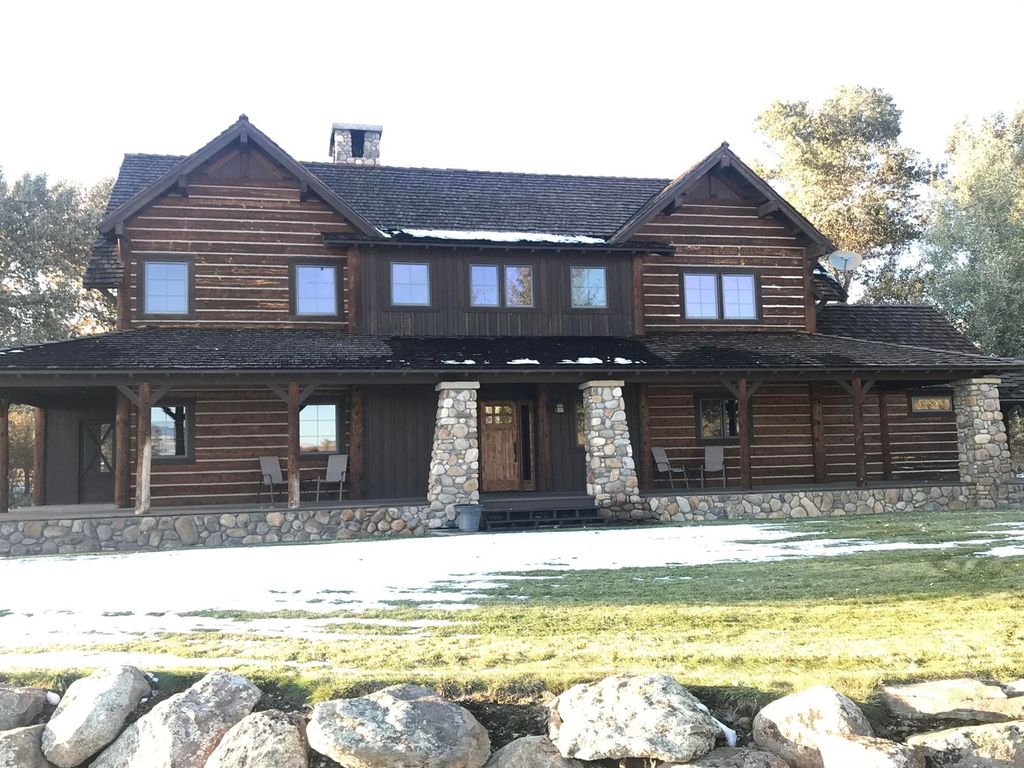 540 Cotton Willow Rd, Melrose, MT 59743