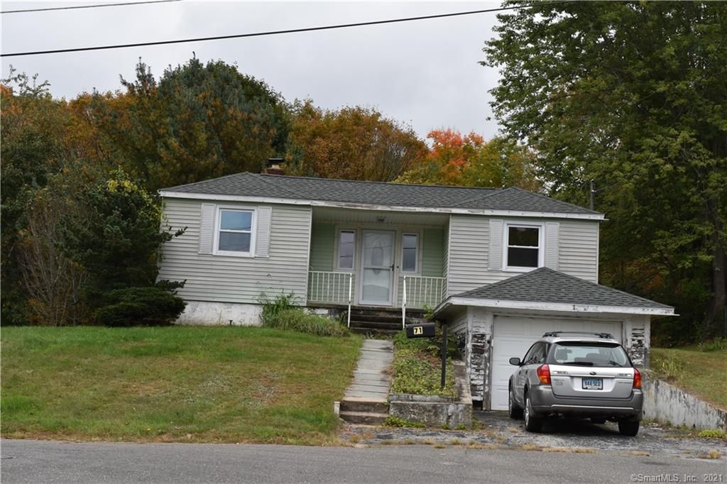 71 Viola St, Watertown, CT 06779