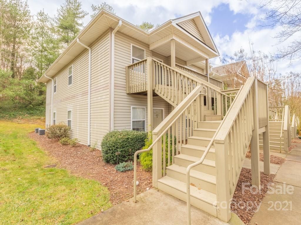 410 Carlyle Way, Asheville, NC 28803