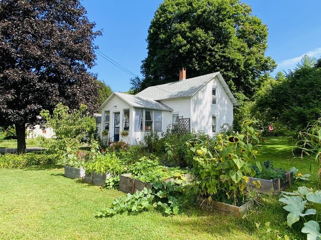186 Lower St, Shelburne Falls, MA 3 Bed, 1 Bath SingleFamily Home