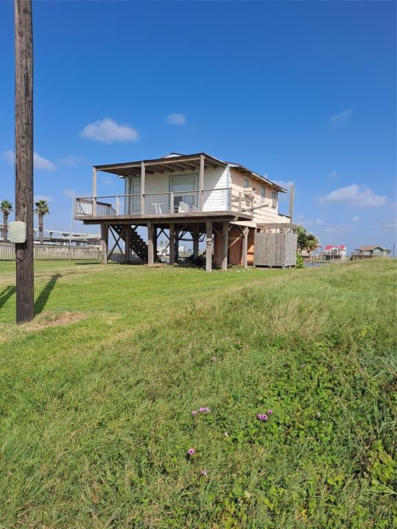 211 County Road 230, Sargent, TX 77414