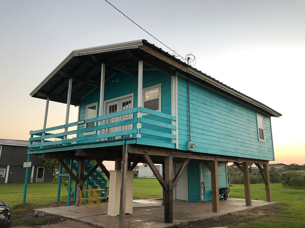 252 Flamingo St, Bay City, TX 77414