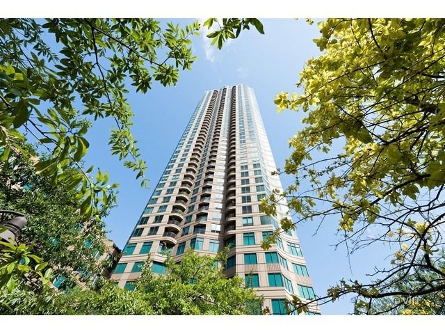 400 N La Salle Dr #2312, Chicago, IL 60654