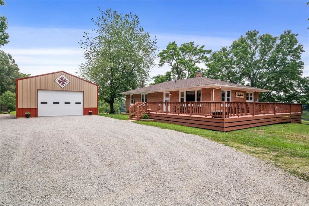 6244 Folsomville Degonia Rd, Tennyson, IN 47637