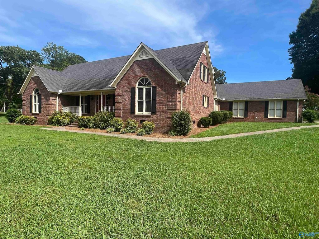 1304 7th St SW, Attalla, AL 35954 Trulia