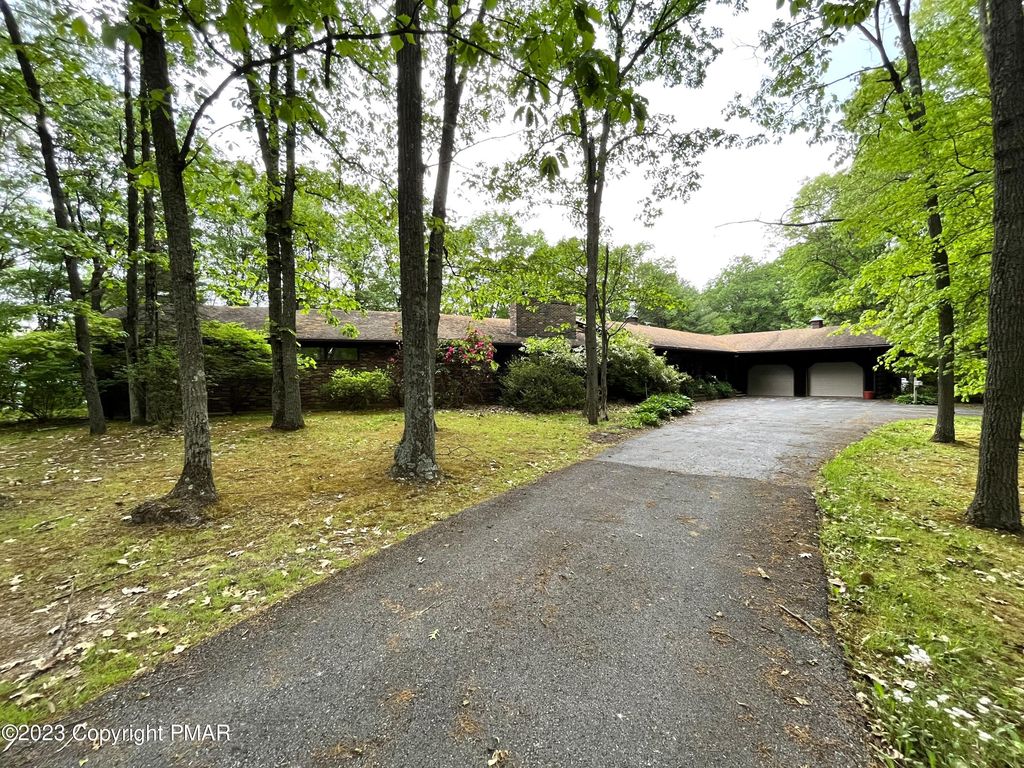 322 Manor Ln E, Lehighton, PA 18235 Trulia