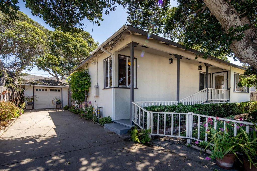 246 Lerwick Dr, Monterey, CA 93940