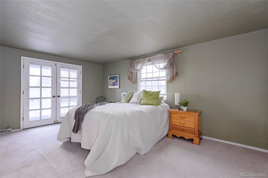 3355 S Newport St, Denver, CO 80224 4 Bed, 3 Bath SingleFamily Home