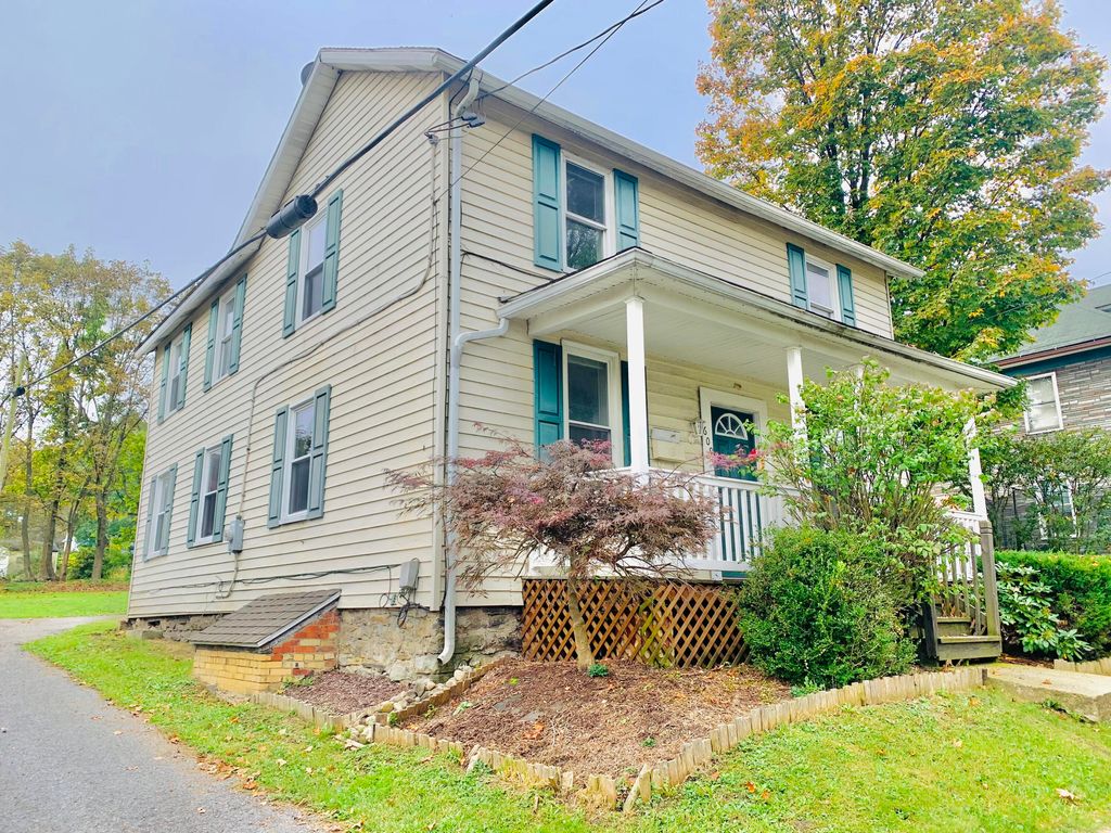 609 Daisy St, Clearfield, PA 16830