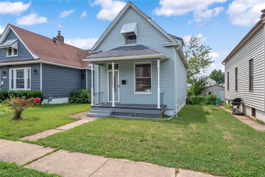 4336 Gannett St, Saint Louis, MO 63116