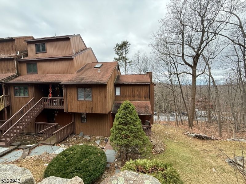 16 Village Way UNIT 1, Vernon, NJ 07462 | MLS# 3939151 | Trulia