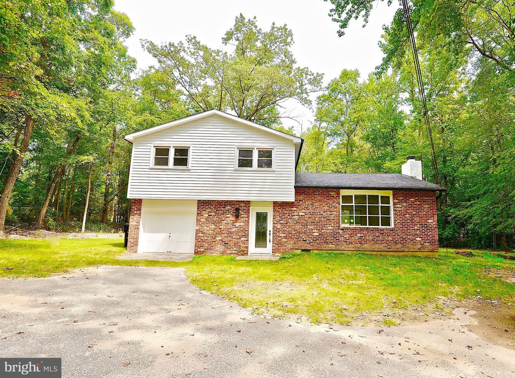 125 Tuckerton Rd, Medford, NJ 08055
