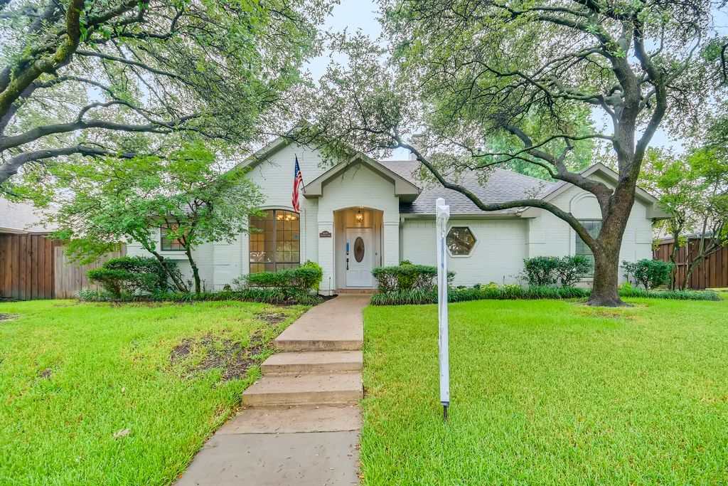 605 Raven Ln, Coppell, TX 75019