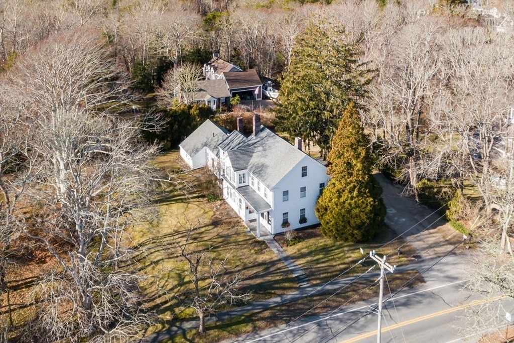 614 Main St, Barnstable, MA 02630
