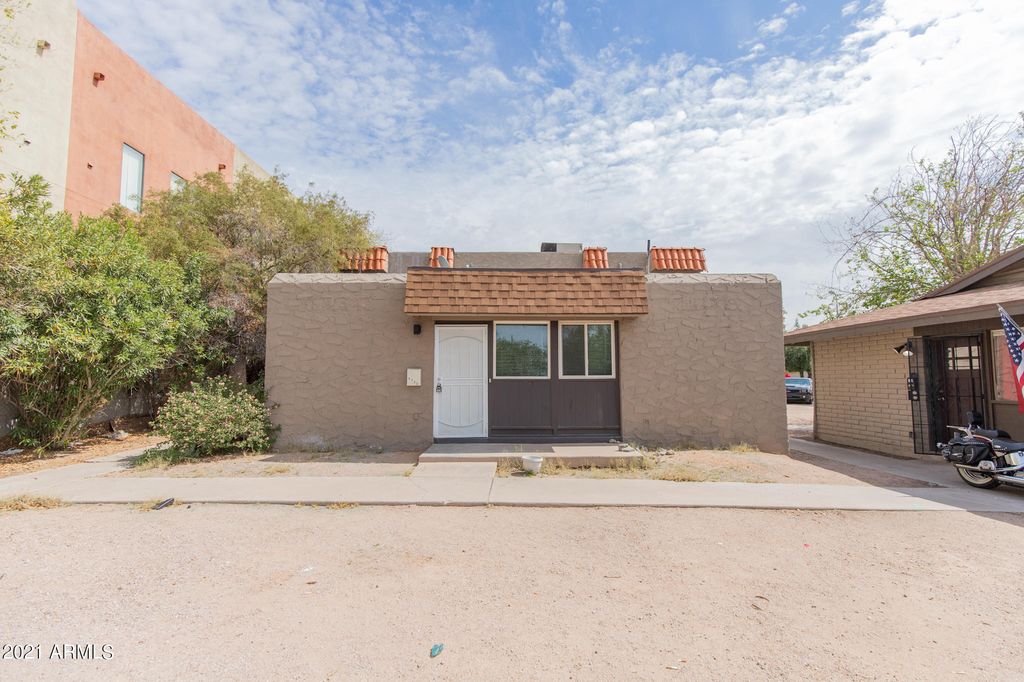 4722 E Belleview St, Phoenix, AZ 85008