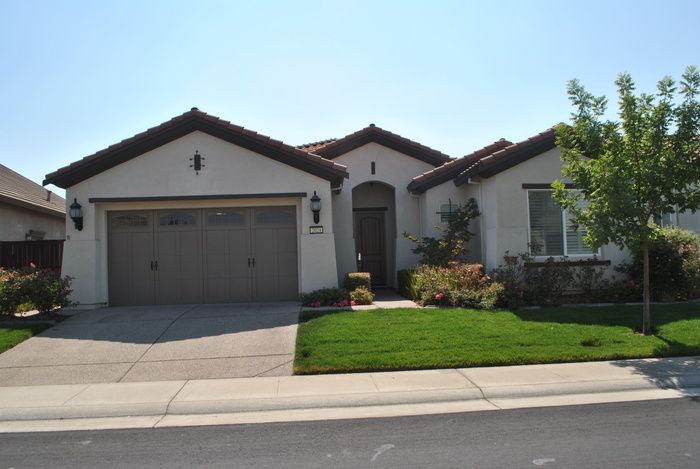 2024 Thornecroft Ln, Roseville, CA 95747