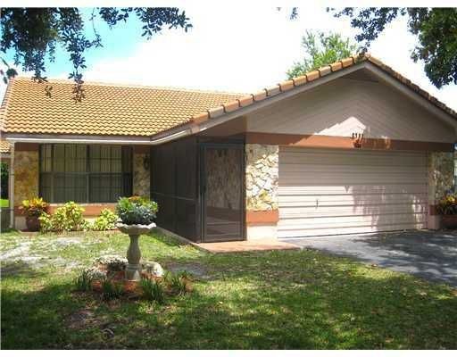2731 NW 95th Ave, Coral Springs, FL 33065