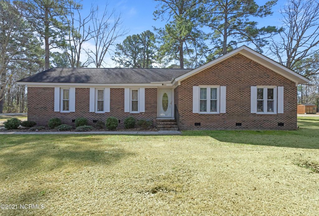 201 5th St, Maysville, NC 28555 3 Bed, 2 Bath SingleFamily Home