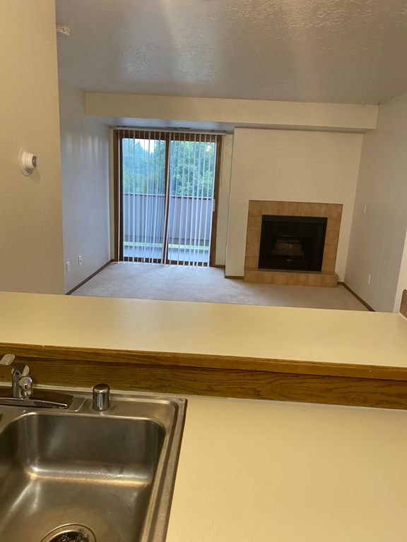 4631 Juneau St, Anchorage, AK 99503