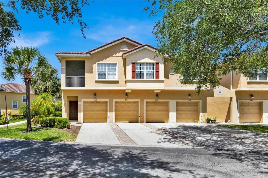 2732 Oakwater Dr #101, Kissimmee, FL 34747