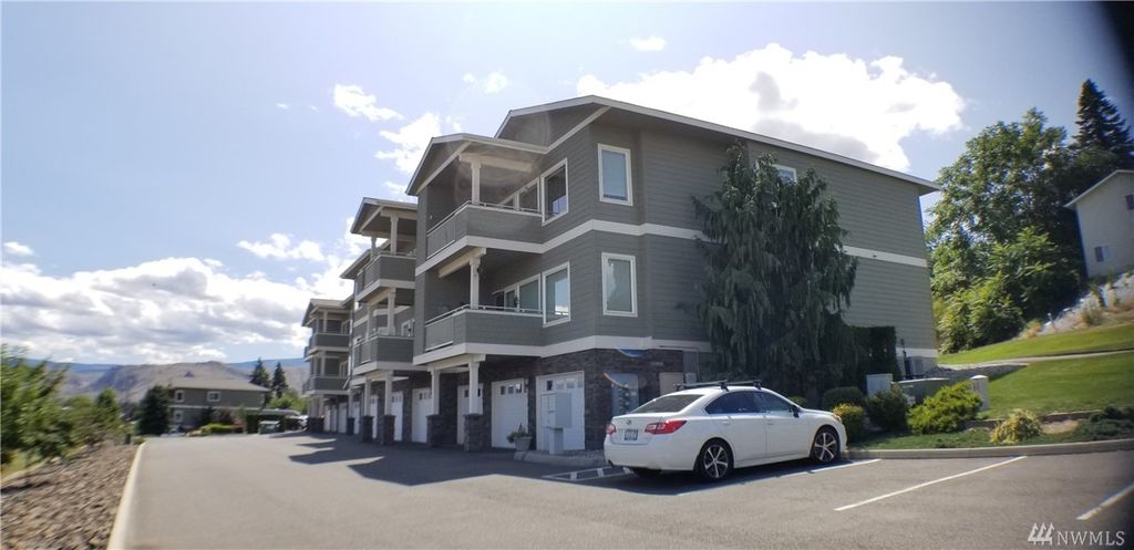 1601 Maiden Ln #B204, Wenatchee, WA 98801