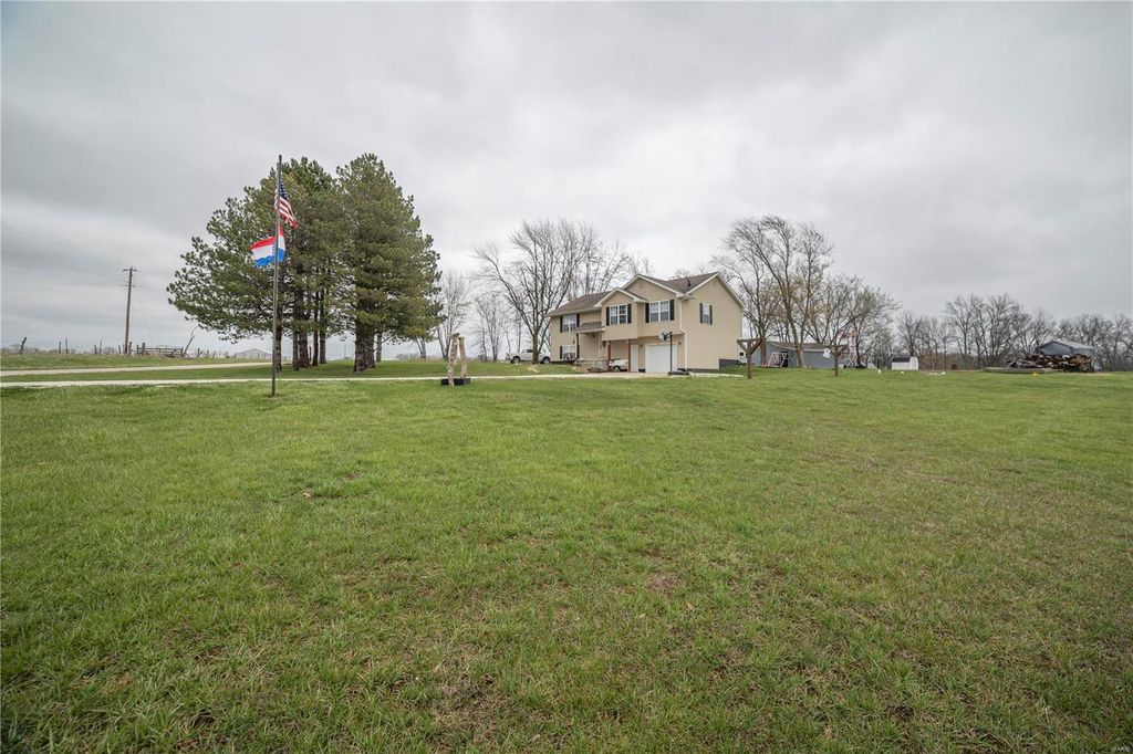 456 5753rd Pike, Curryville, MO 63339